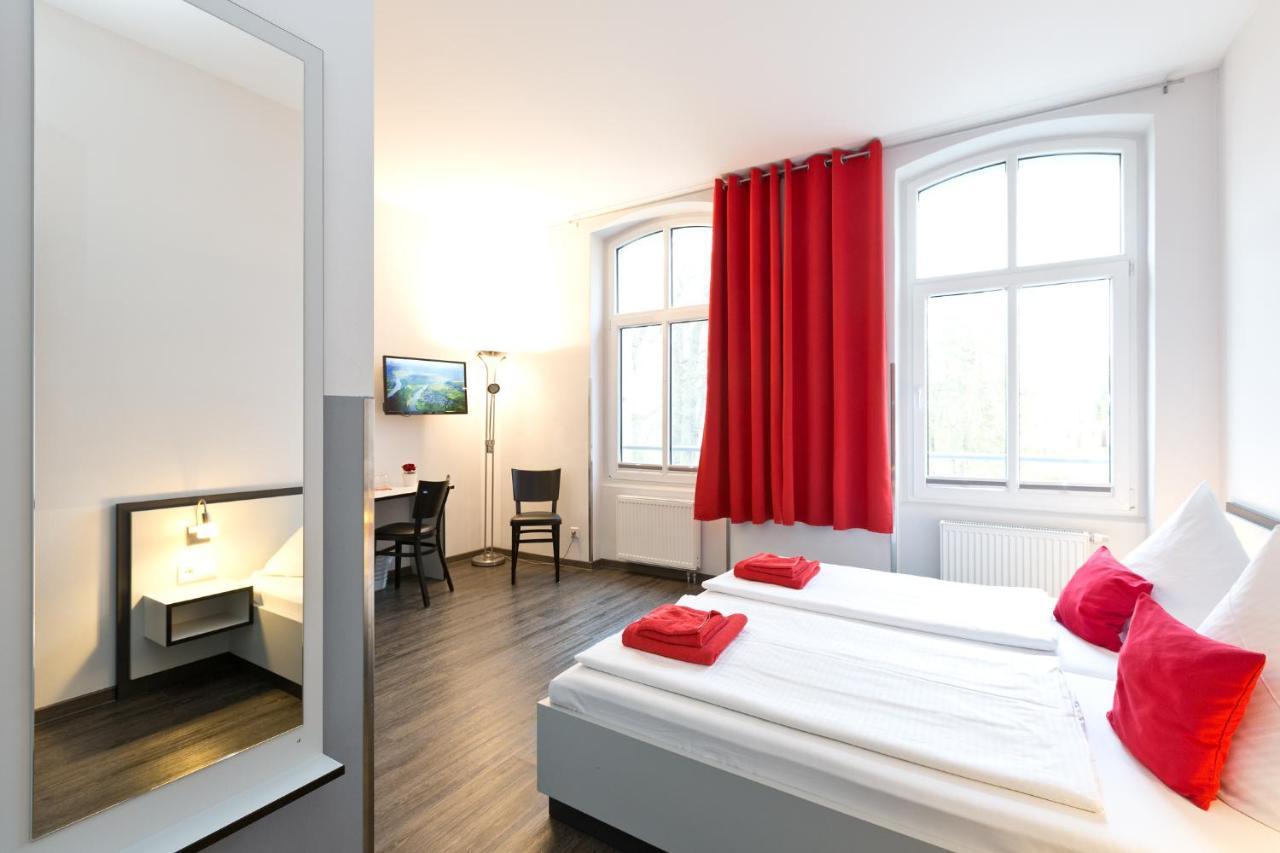 Hotel Zwischen Den Seen Waren  Kültér fotó